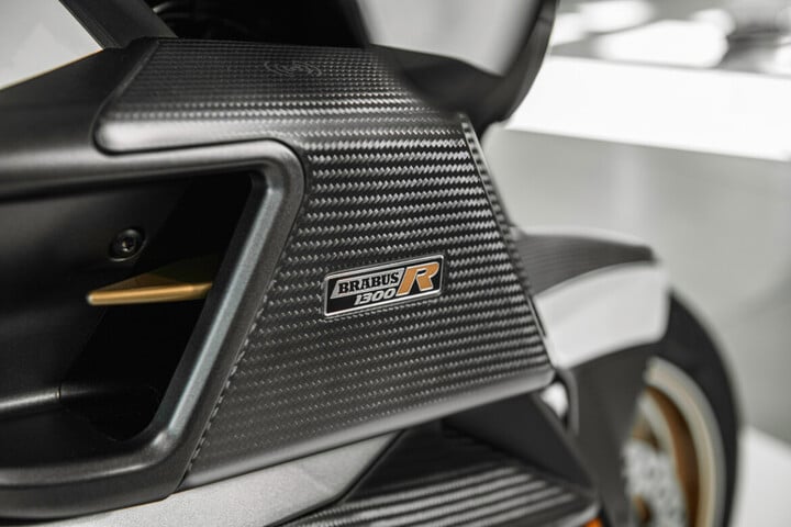 La BRABUS 1300 R Masterpiece Edition