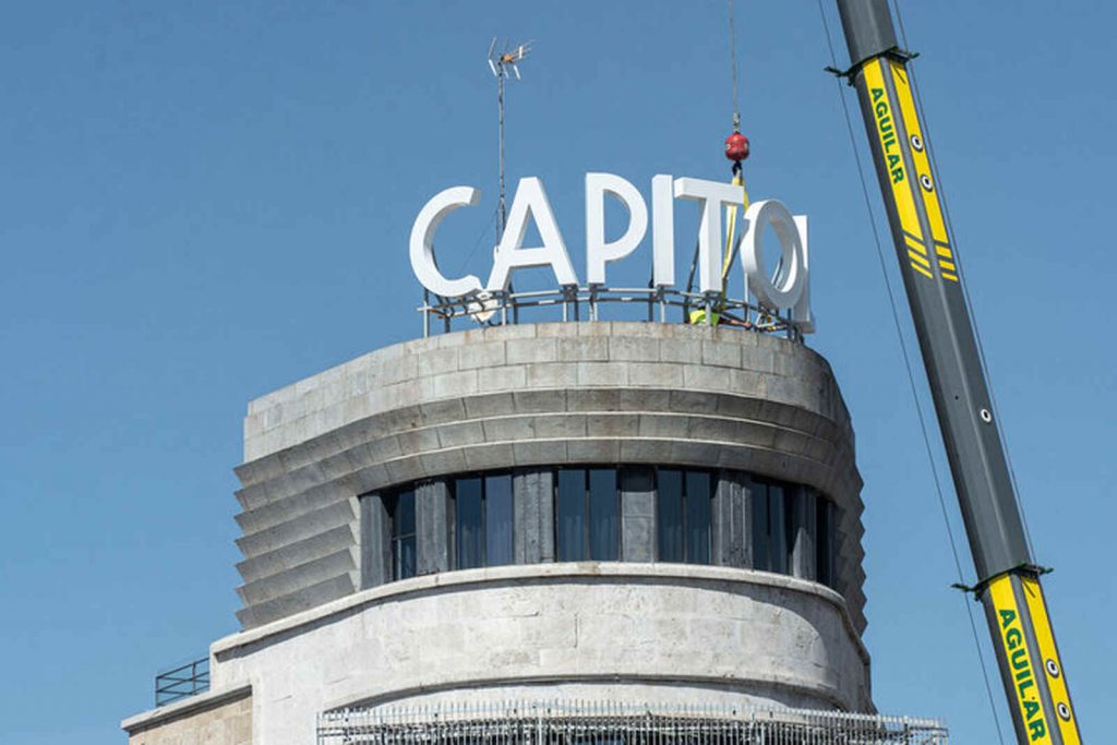 Nuevas letras Capitol