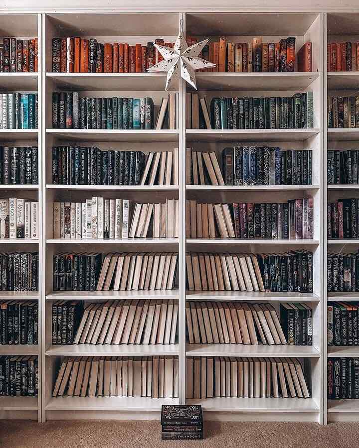Árbol de Navidad con libros