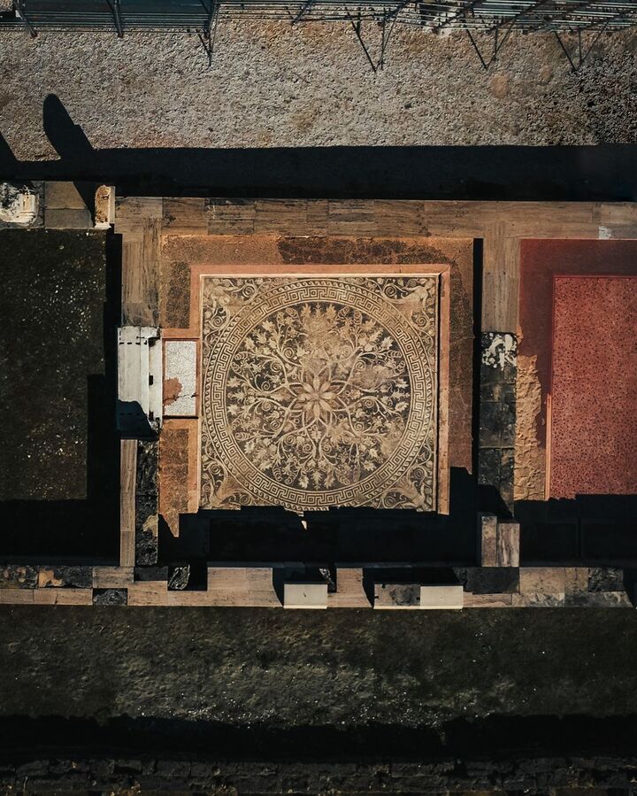 Mosaico en el Palacio de Aigai