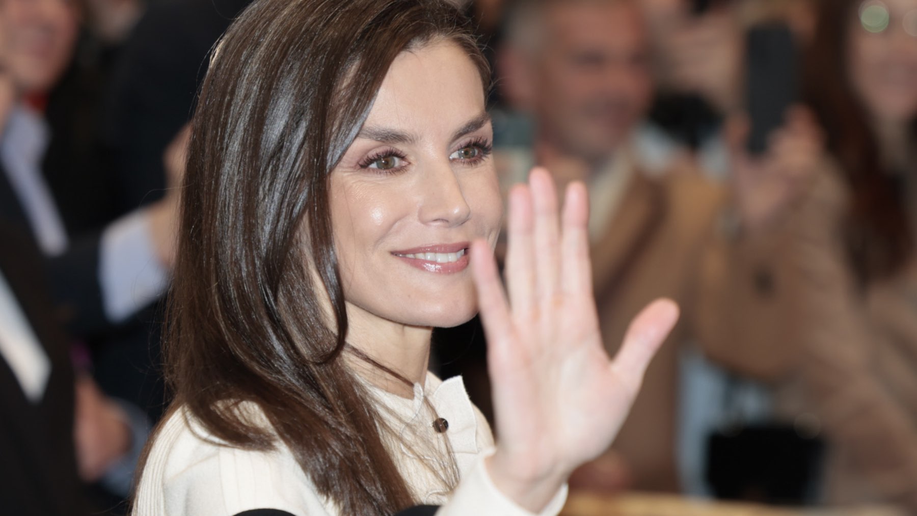 El mensaje oculto del anillo que ha lucido la Reina Letizia en FITUR