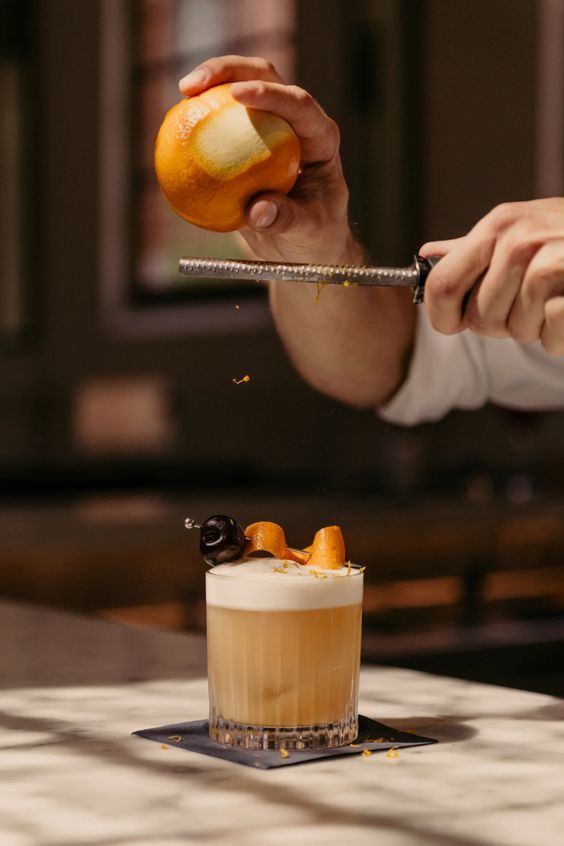 cóctel, bartender, cointreau