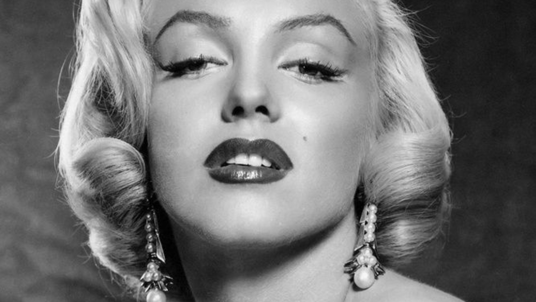 ¿Quieres brillar como Marilyn Monroe? Así era su enigmático diamante amarillo de 2 millones