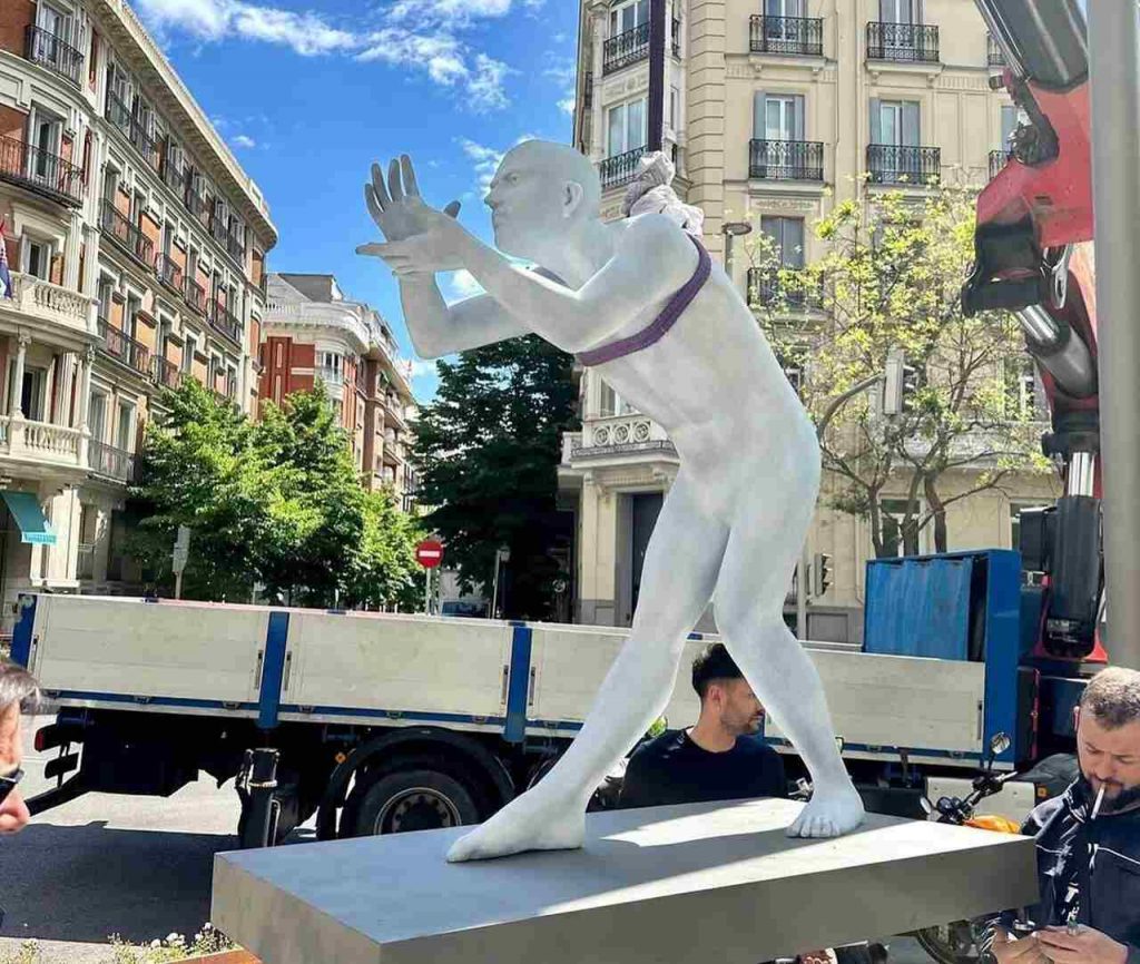 Madrid se llena de esculturas de la artista Aurora Cañero
