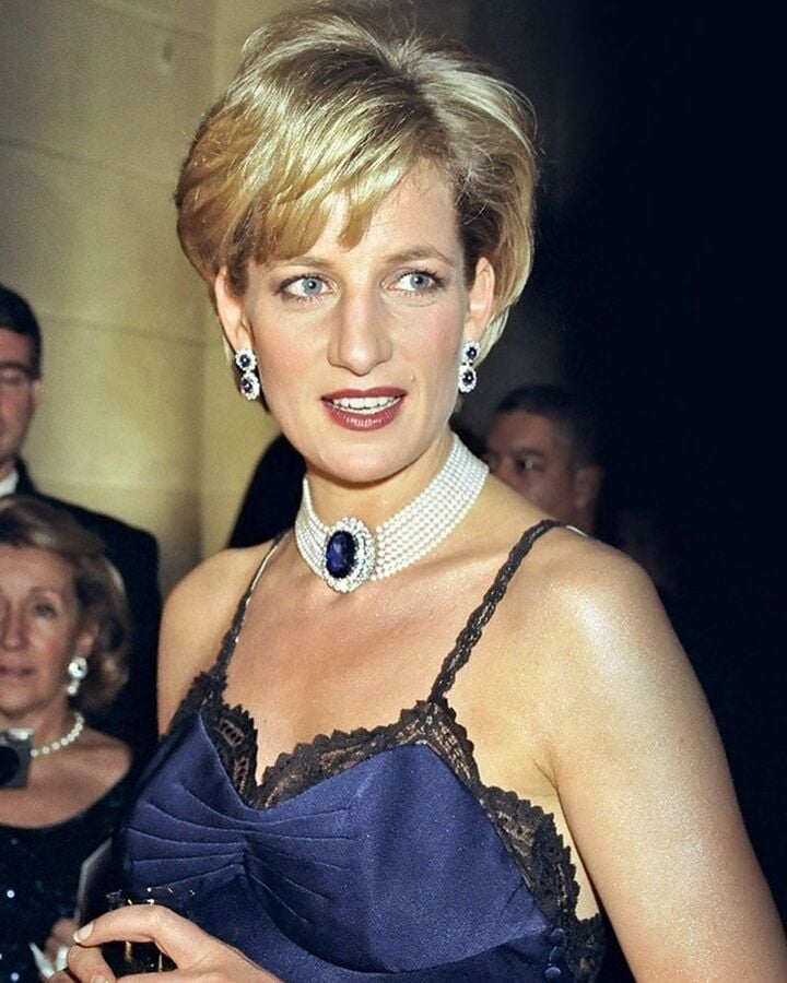 Lady Di, Diana de Gales, zafiros