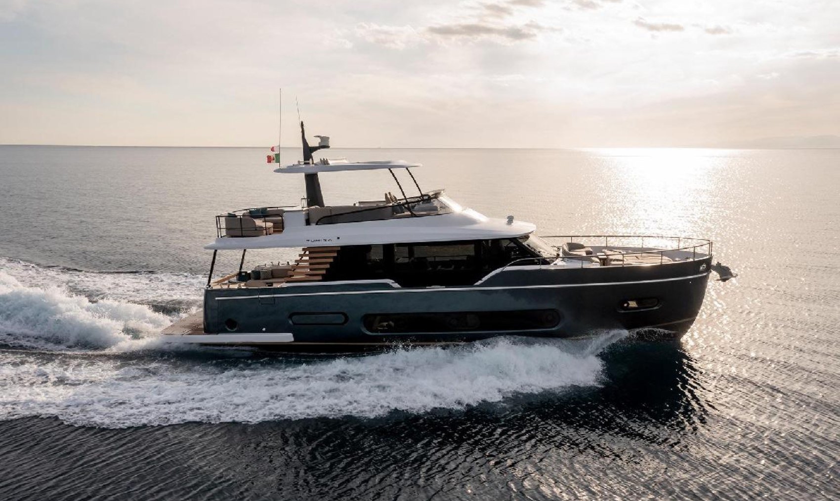 Azimut Magellano 60