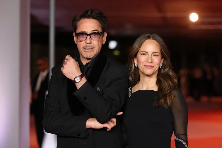 Robert Downey Jr con el Santos de Cartier 