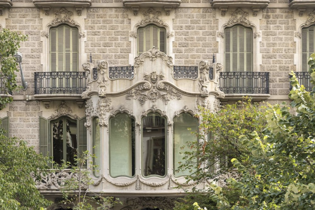 Fachada de palacete modernista Barcelona