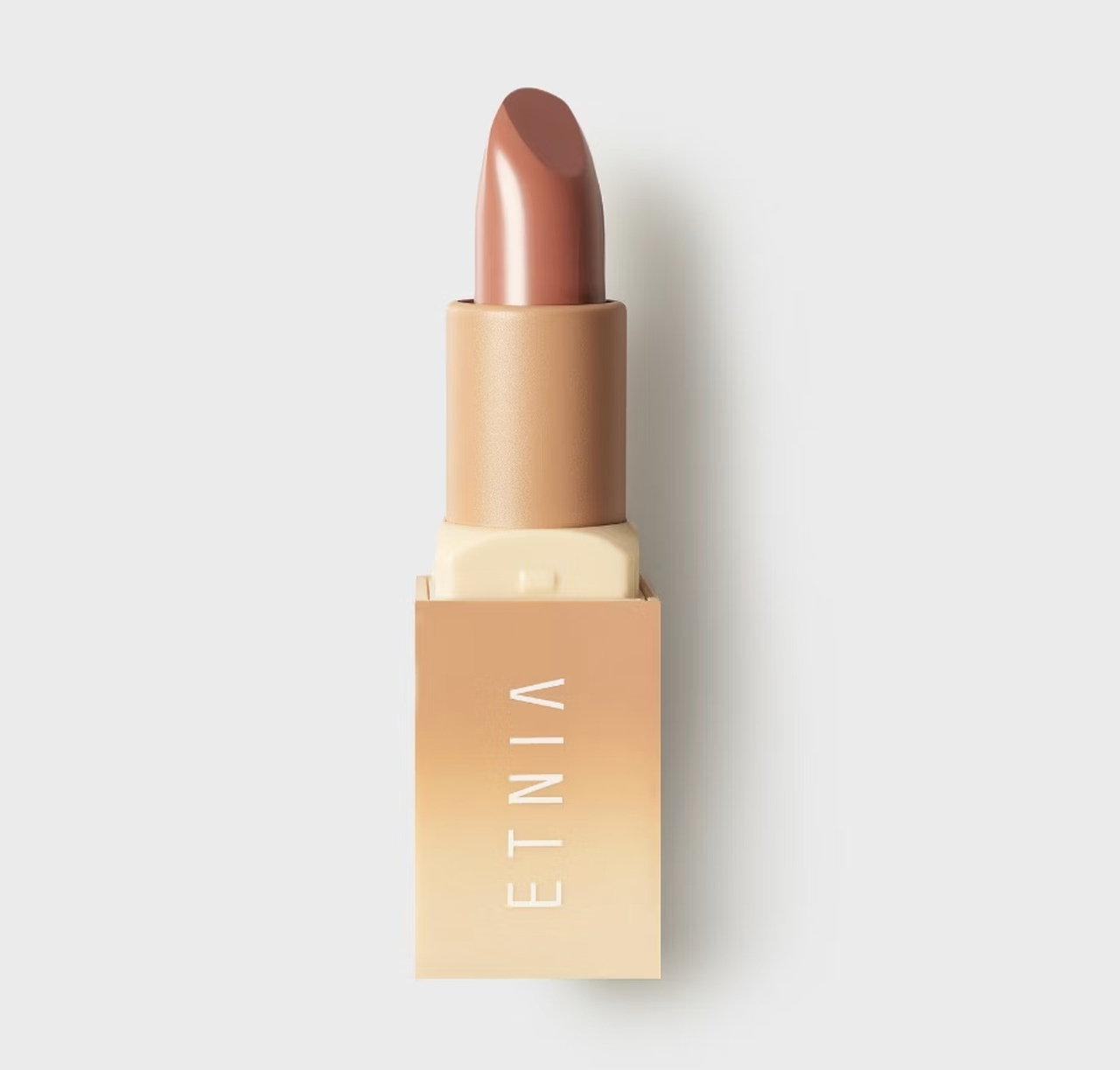 Labial, nude