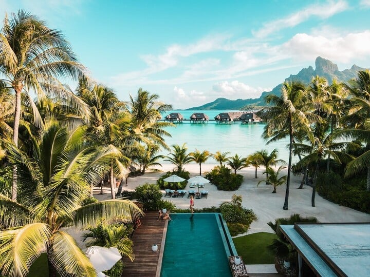 Four Seasons Bora Bora