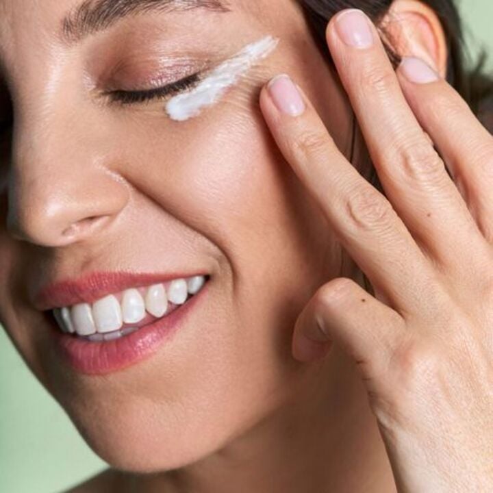 Contorno de ojos, crema anti ojeras