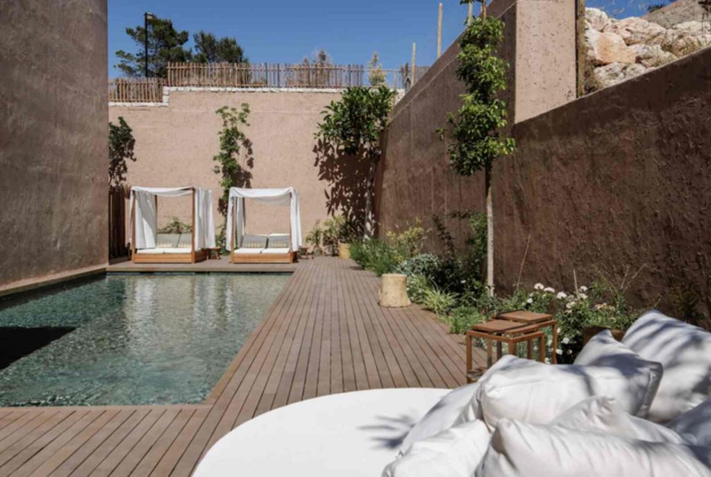 Piscina privada en la villa de Katy Perry en Six Senses Ibiza