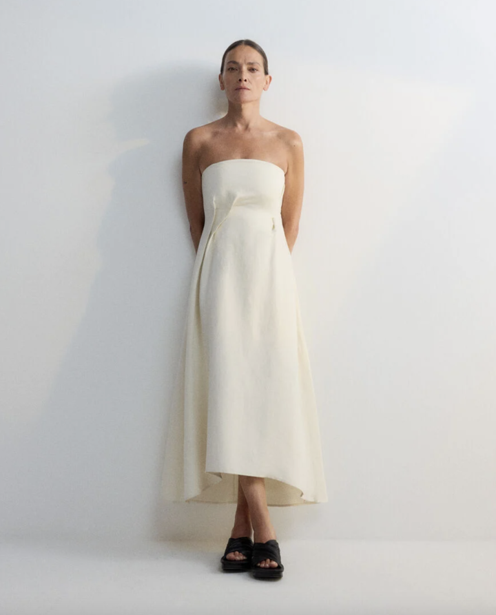 Vestido blanco, Adolfo Domínguez, Laura Ponte