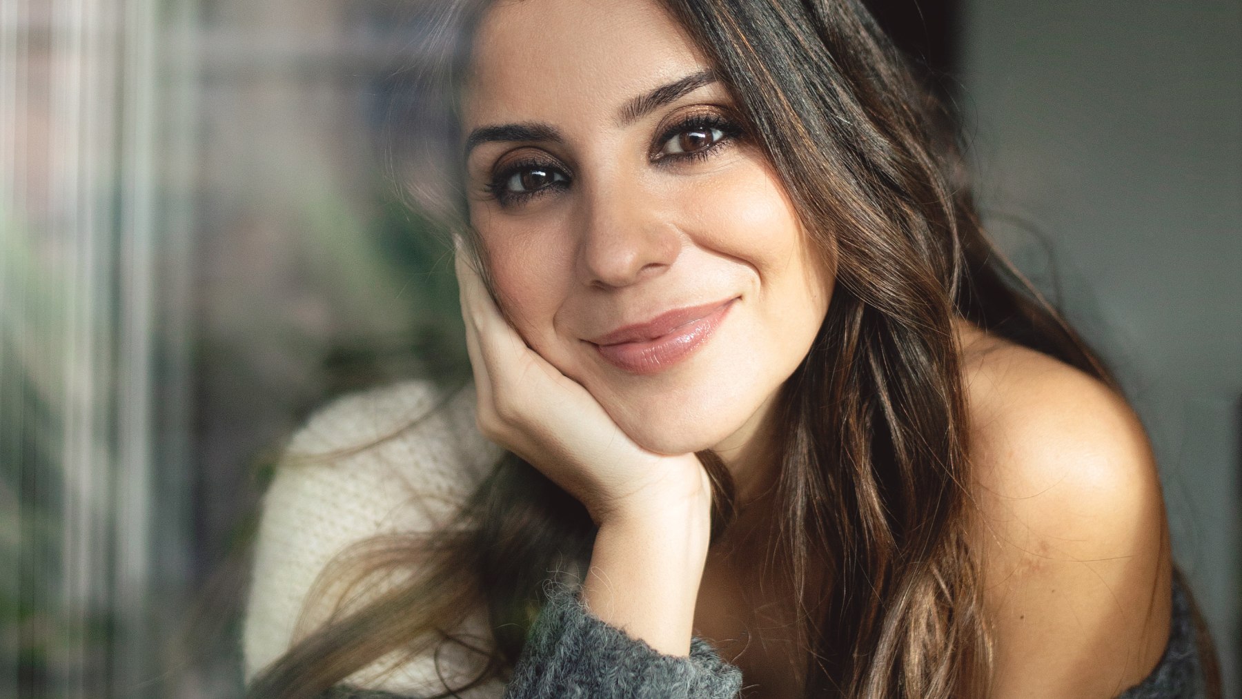 María Fernández, Uniqshoes