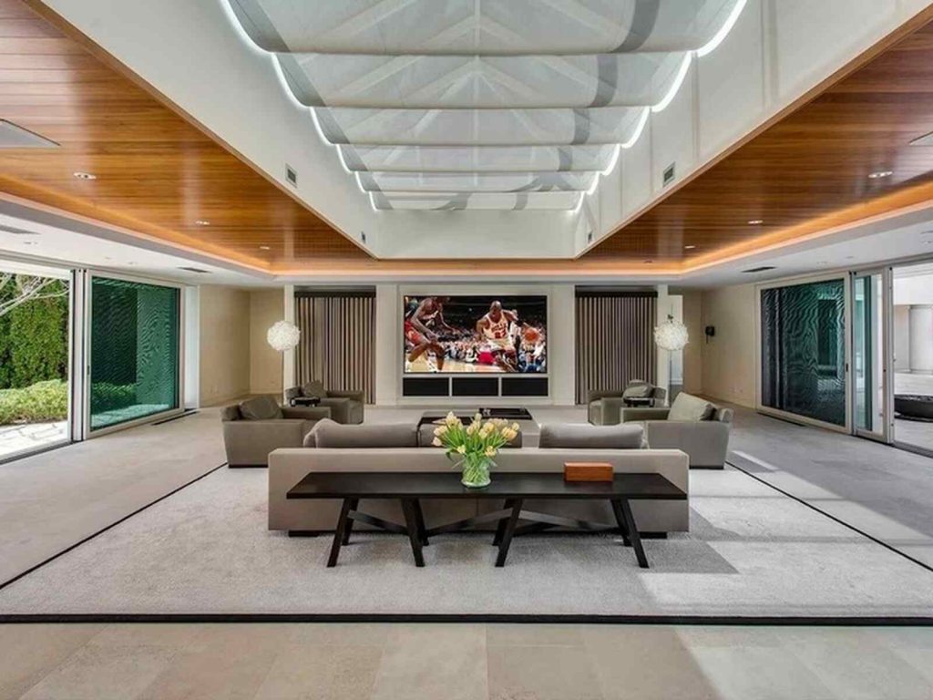 Salón de estar de la mansión vendida de Michael Jordan