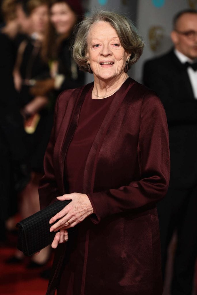 Maggie Smith posando 