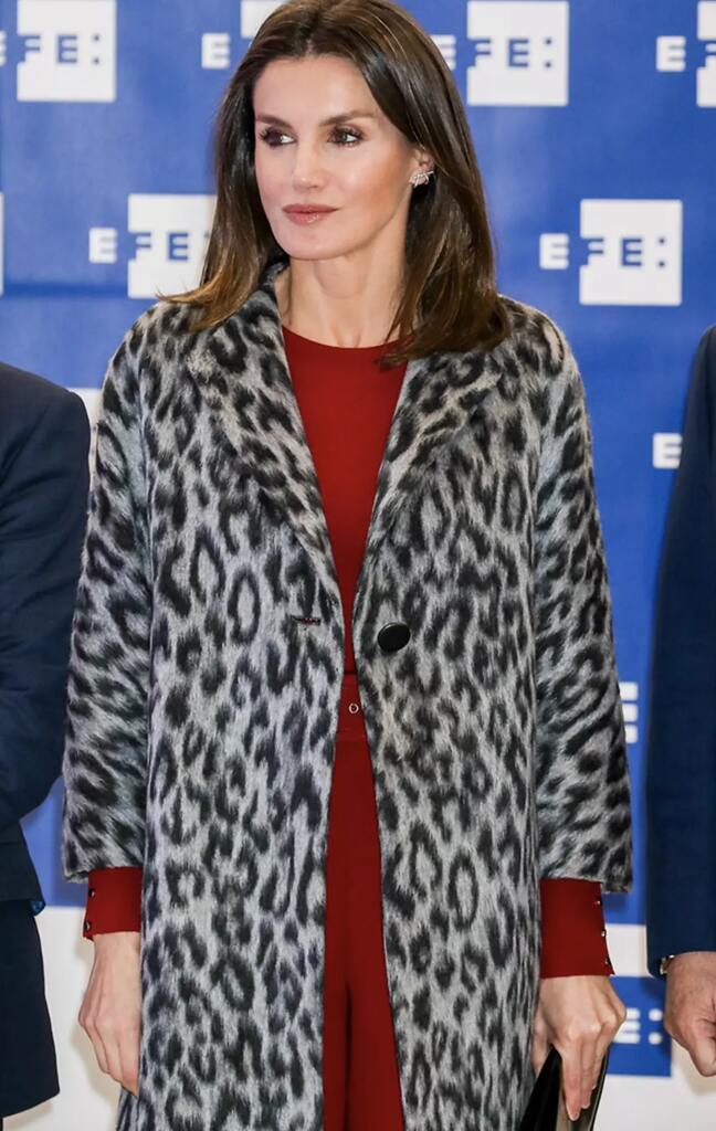 Reina Letizia, abrigos, animal print