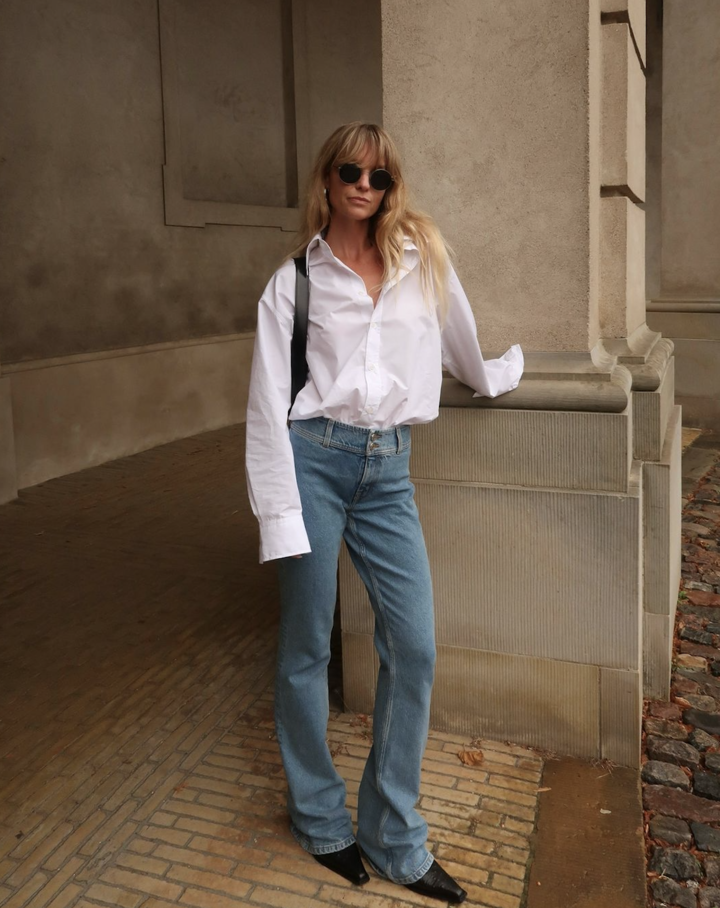 Pernille Teisbaek, camisa blanca