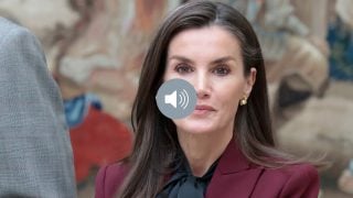 La Reina Letizia con pendientes Singularu