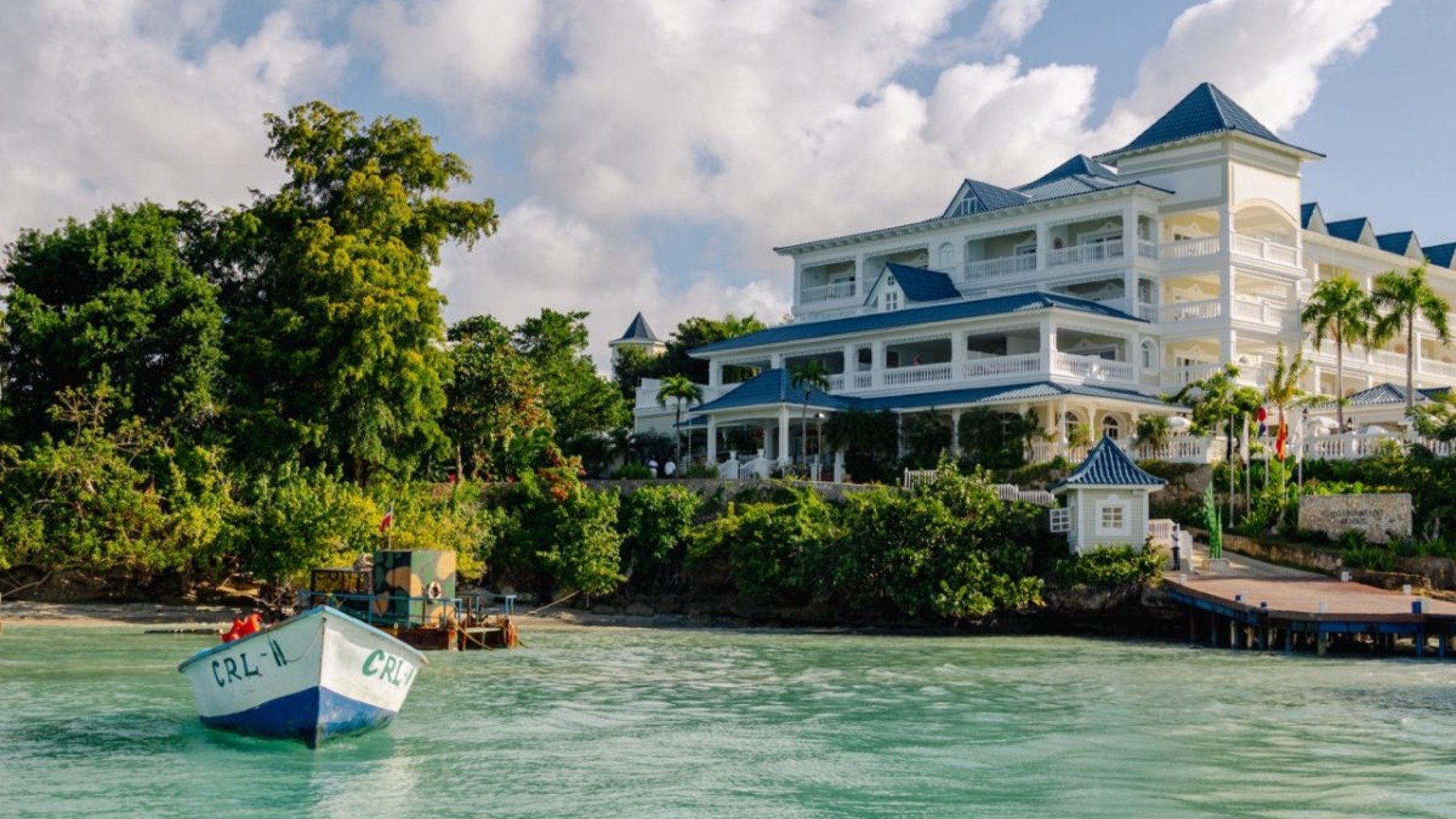 Este es el exclusivo hotel donde se rodó ‘Amanece en Samaná’ y enamoró a Paula Echevarría