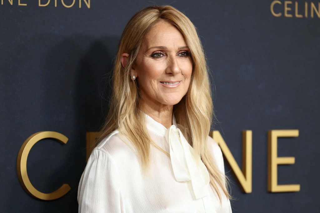 Celine Dion posando