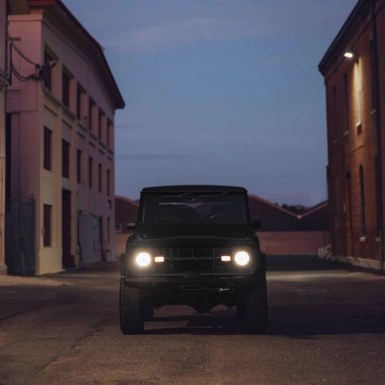 ford bronco modernizado