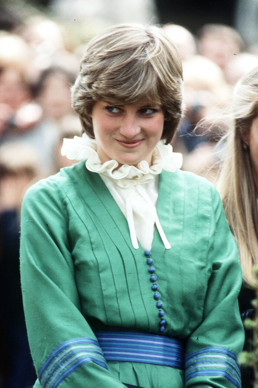 Lady Di, look