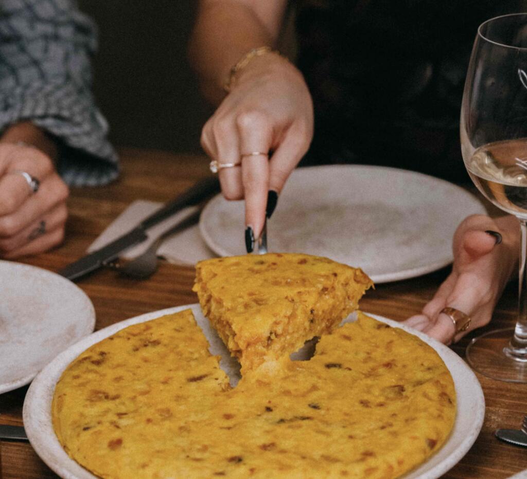 Tortilla de patatas, María Pombo