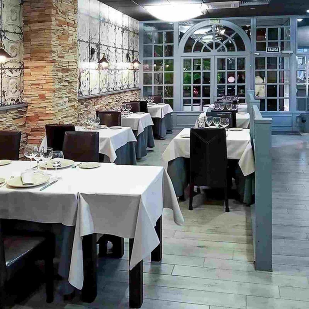 Foto del comedor de casa Marcos, uno de los restaurantes de cuchara de Vigo