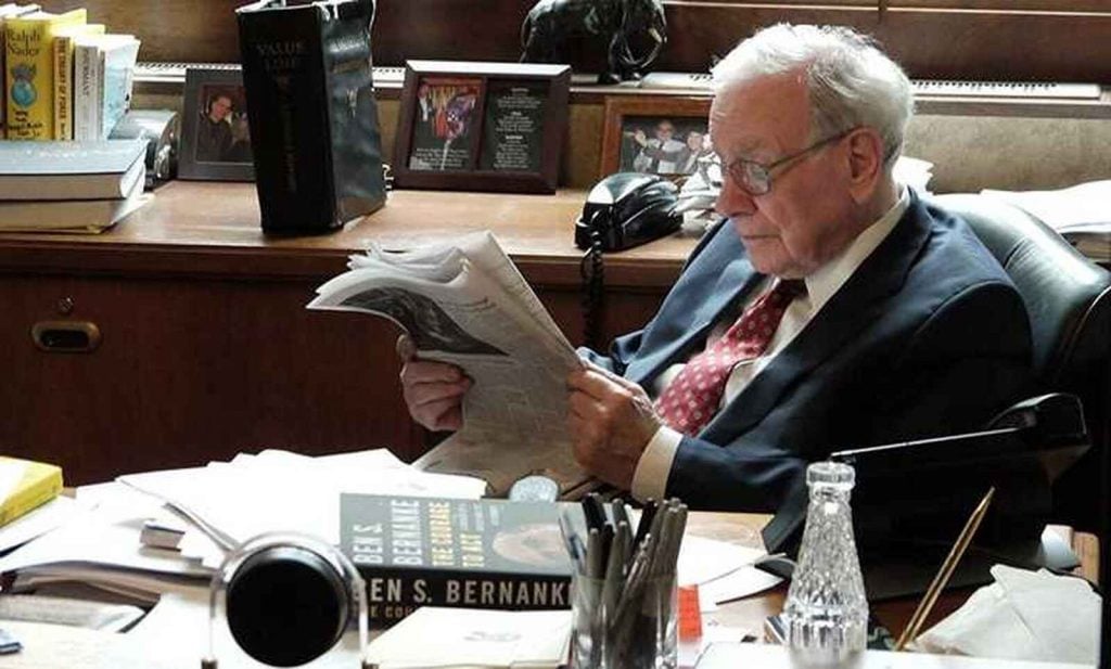 Warren Buffett leyendo, rutina CEO