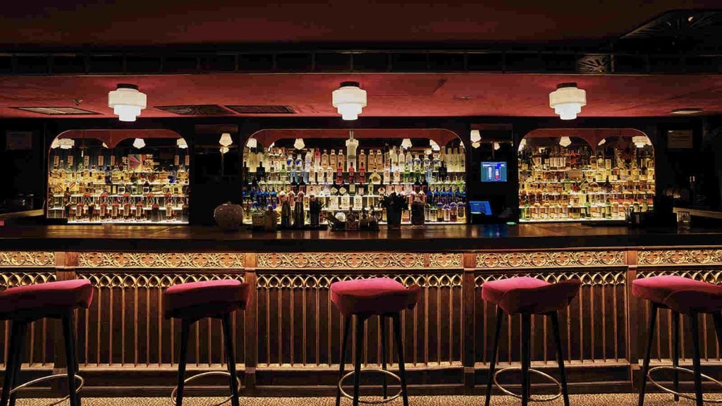 Barra de Clandestino speakeasy madrid