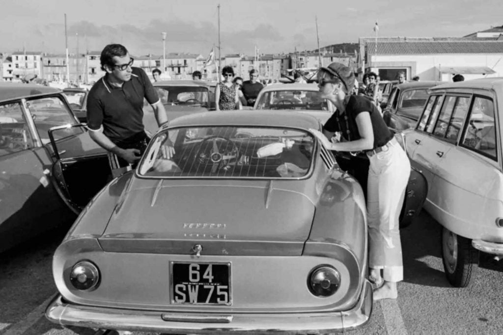 Jane Fonda con su Ferrari