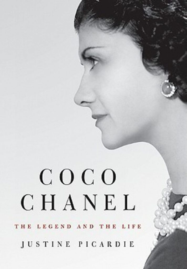 Libro de moda de Coco Chanel