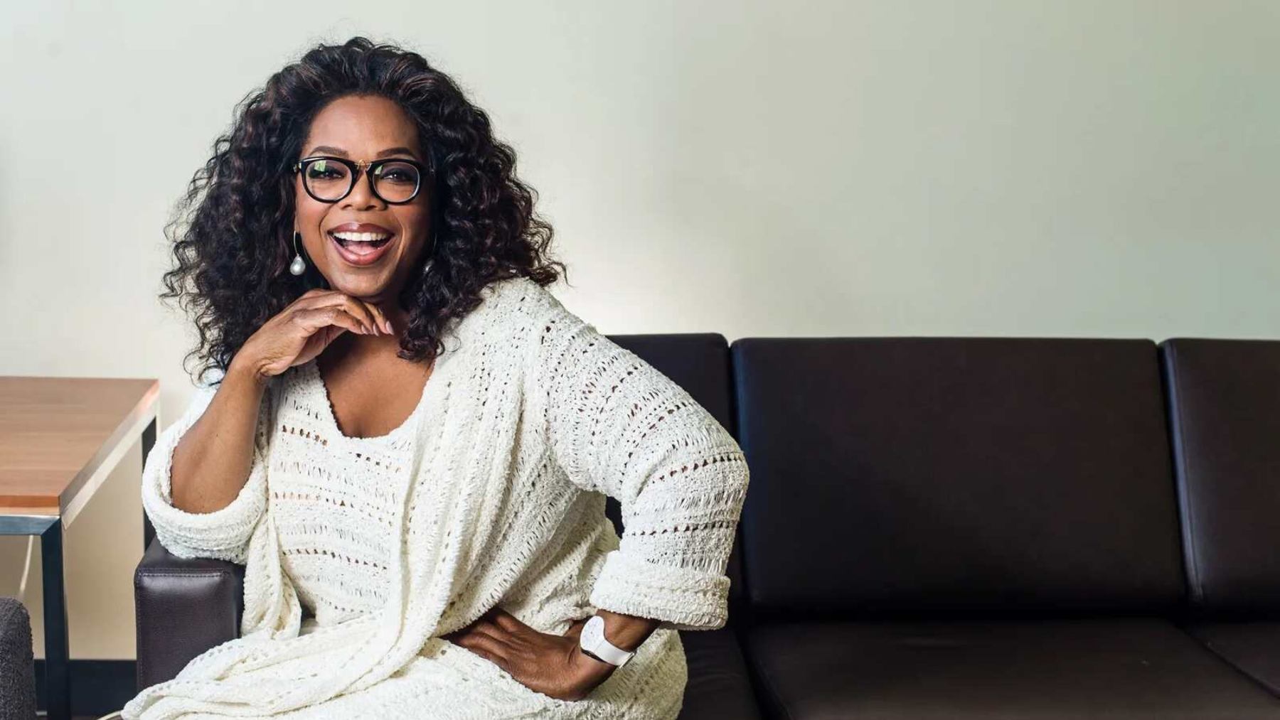 Oprah posando