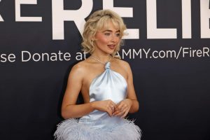 Anillos de diamantes de Chopard de Sabrina Carpenter en los Grammy 2025