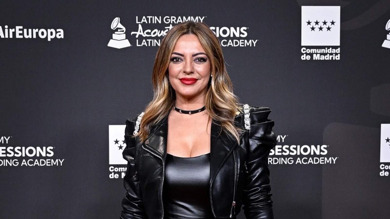 Merche posando en los Latin Grammy