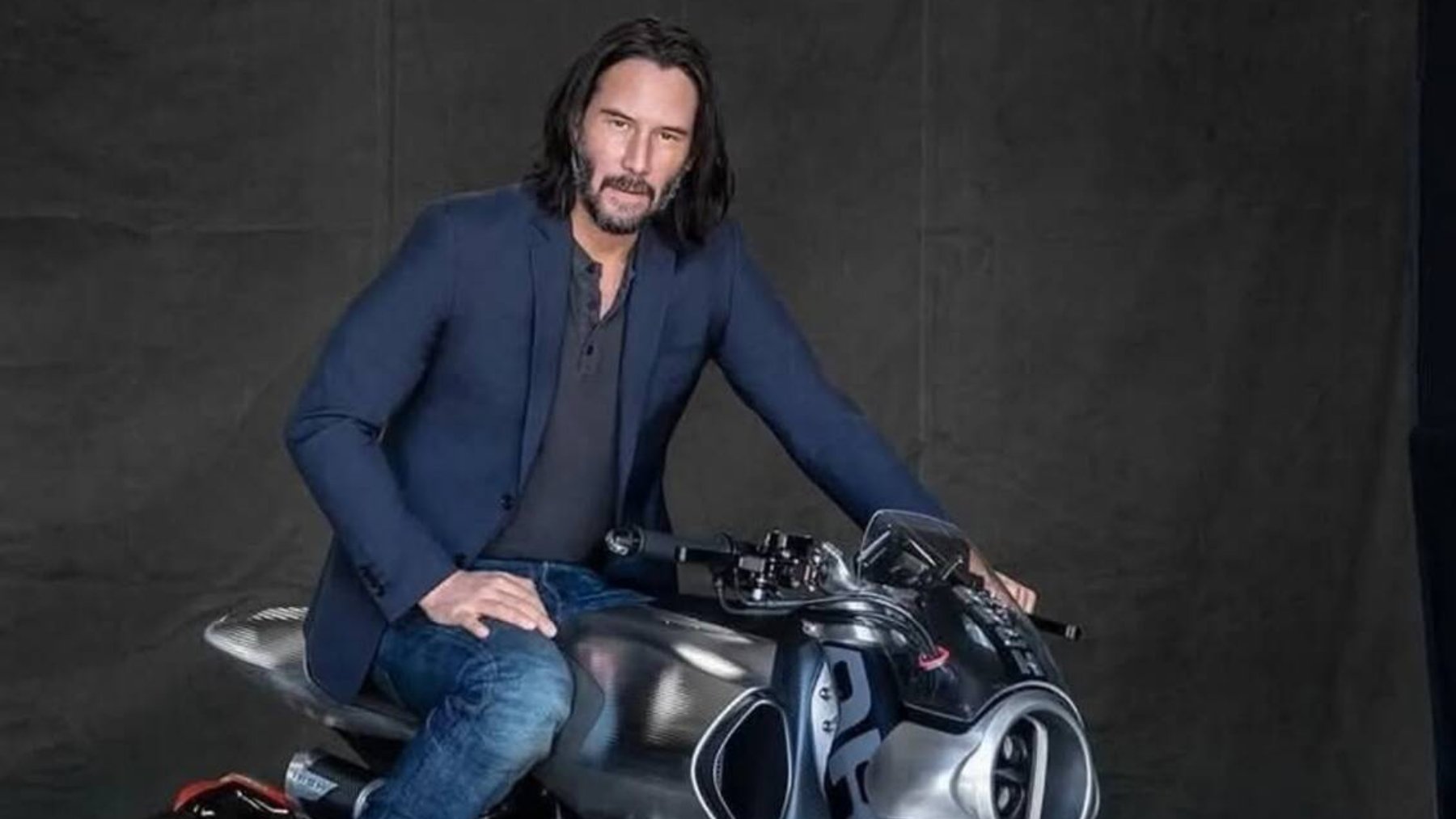 keanu reeves motocicletas