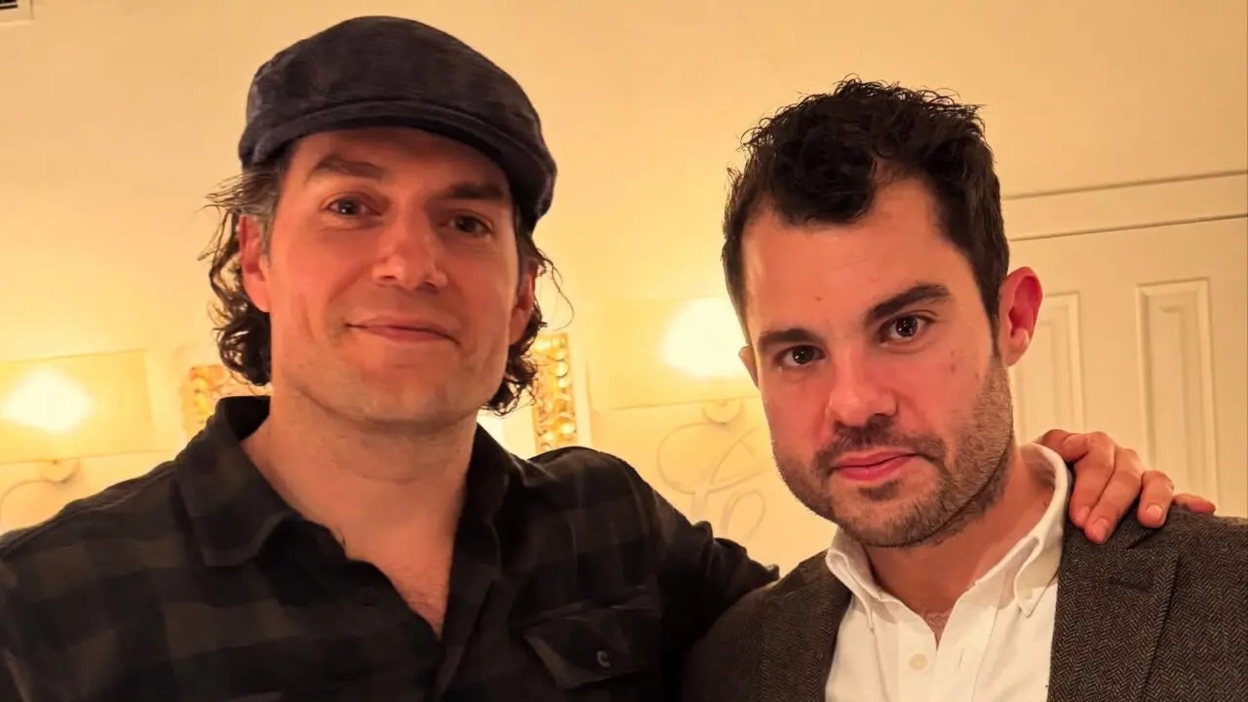 Henry Cavill (Superman) acude por sorpresa a comer a un restaurante de Lugo: «Volveré pronto»