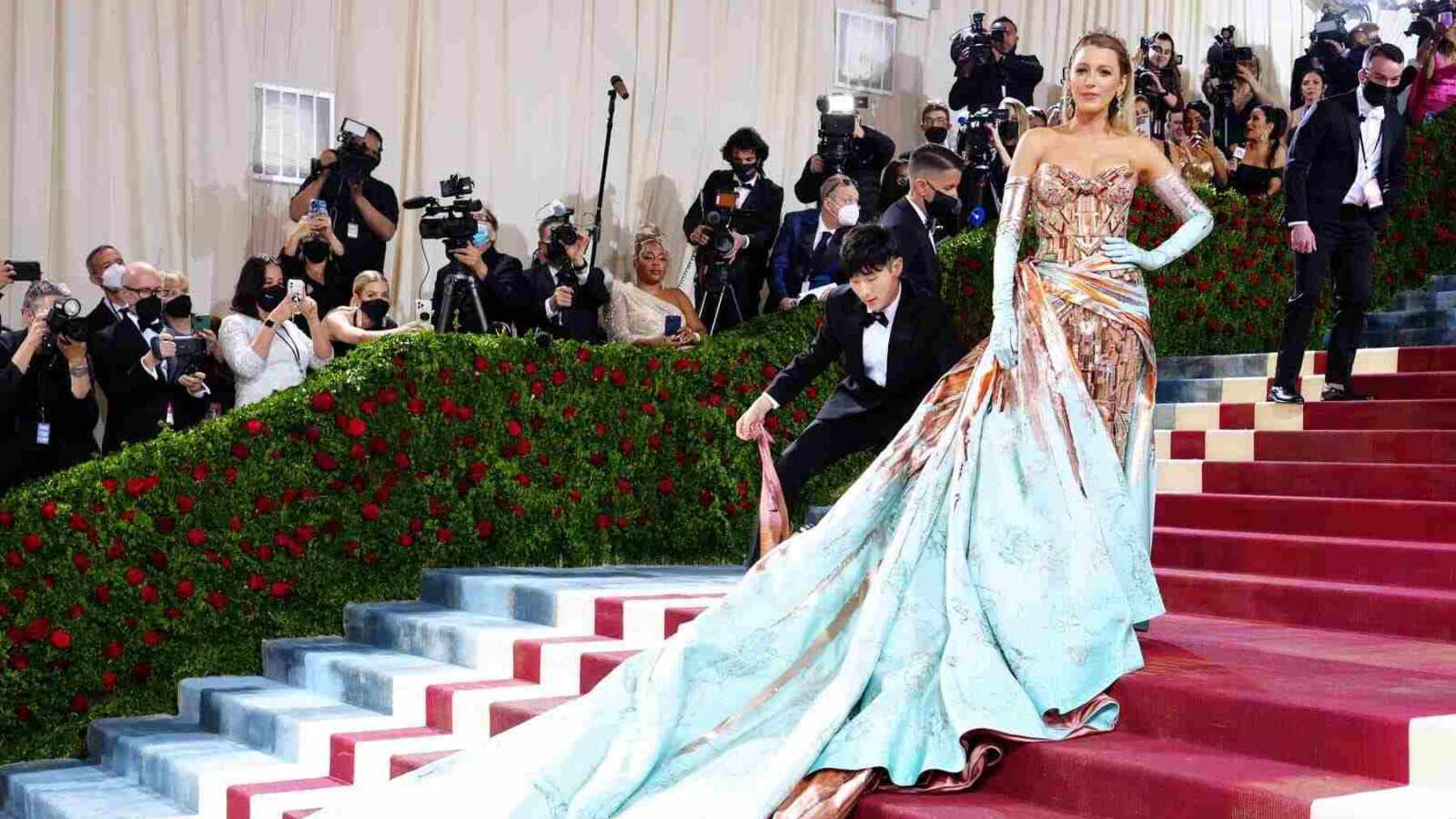 Blake Lively posando