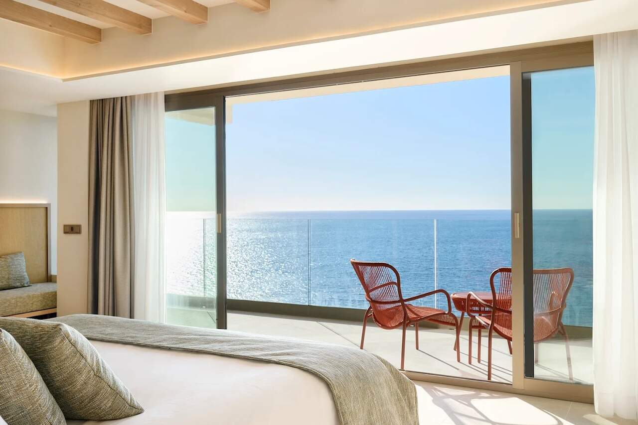 apertura hoteles 2025