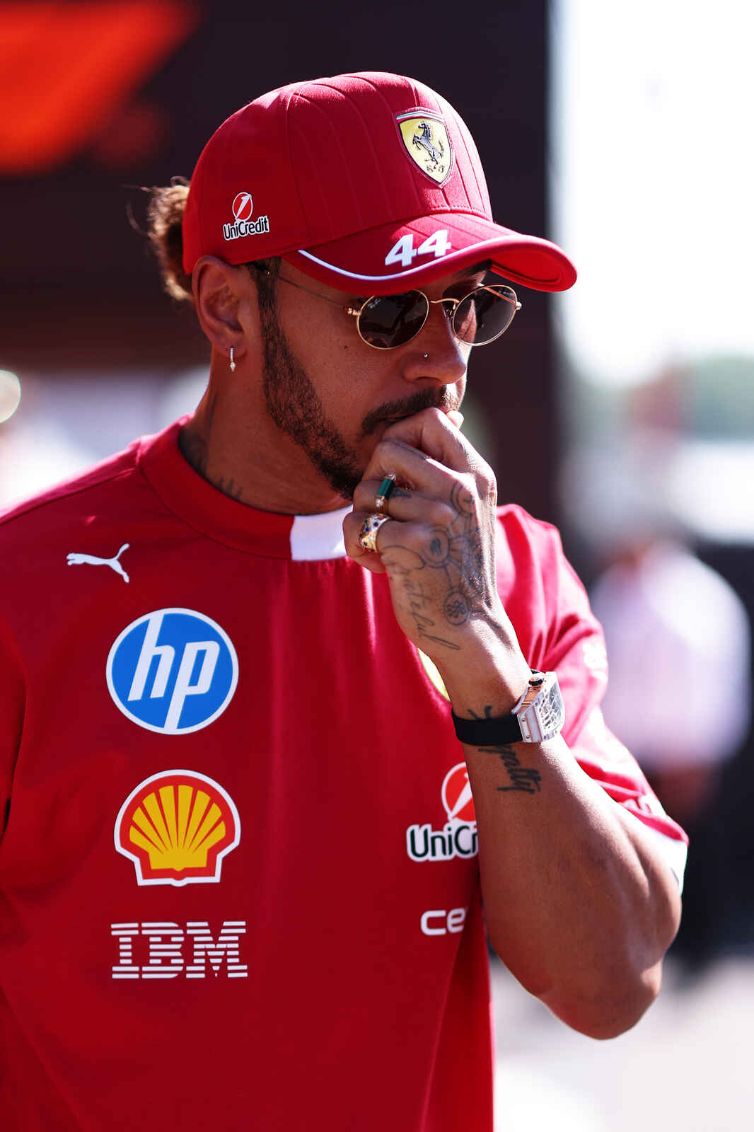 Lewis Hamilton con un nuevo reloj