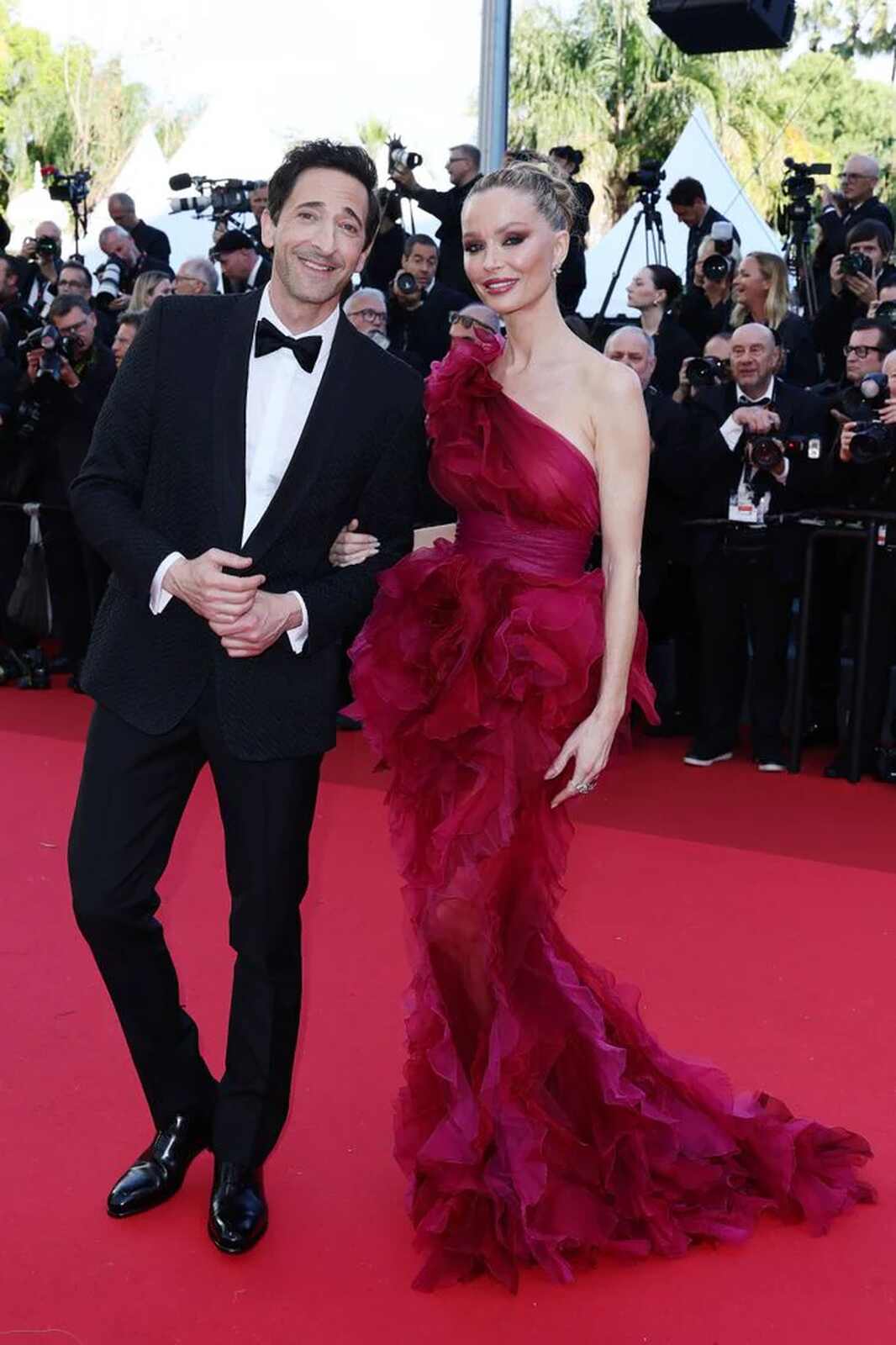 Adrien Brody y Georgina Chapman en el Festival de Cannes