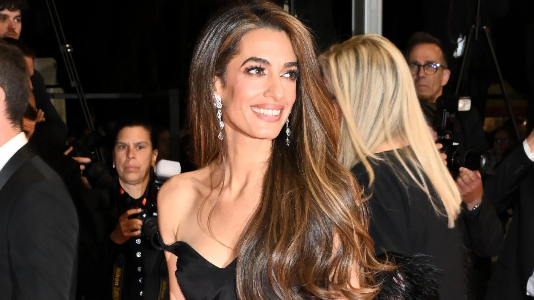 Amal Clooney de Dior en Cannes