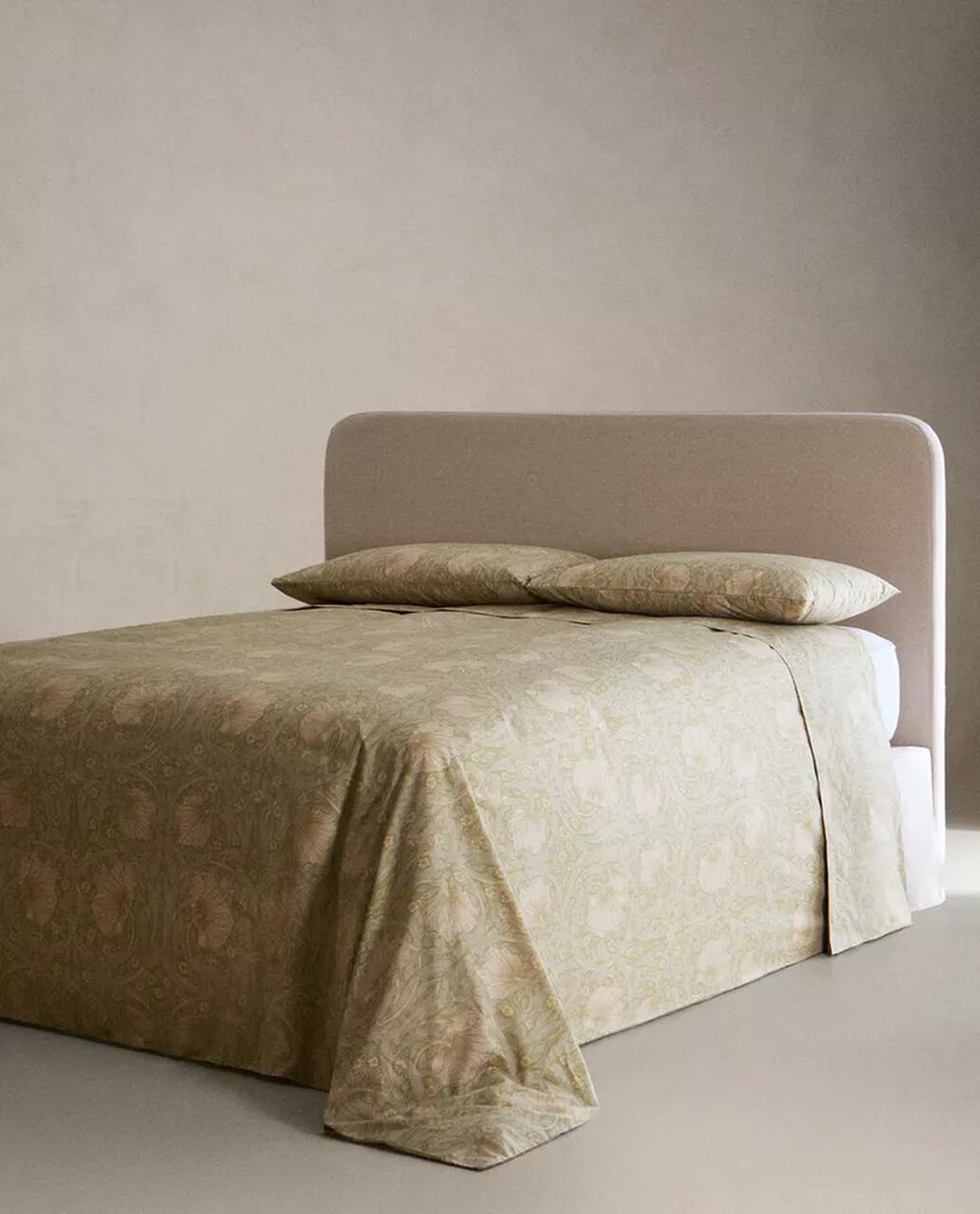 mobiliario de lujo cama