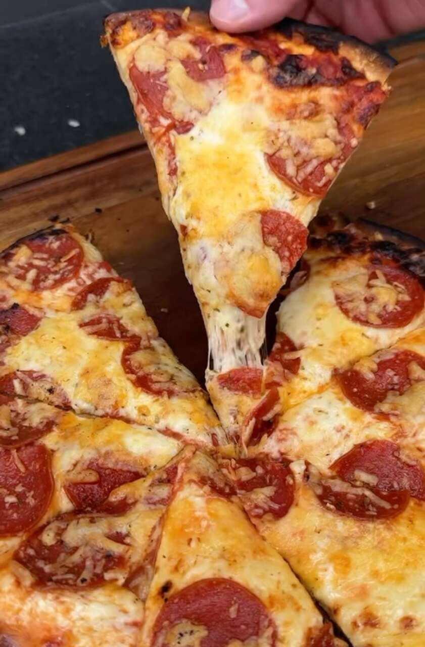 pizzería favorita del papa pizza pepperoni