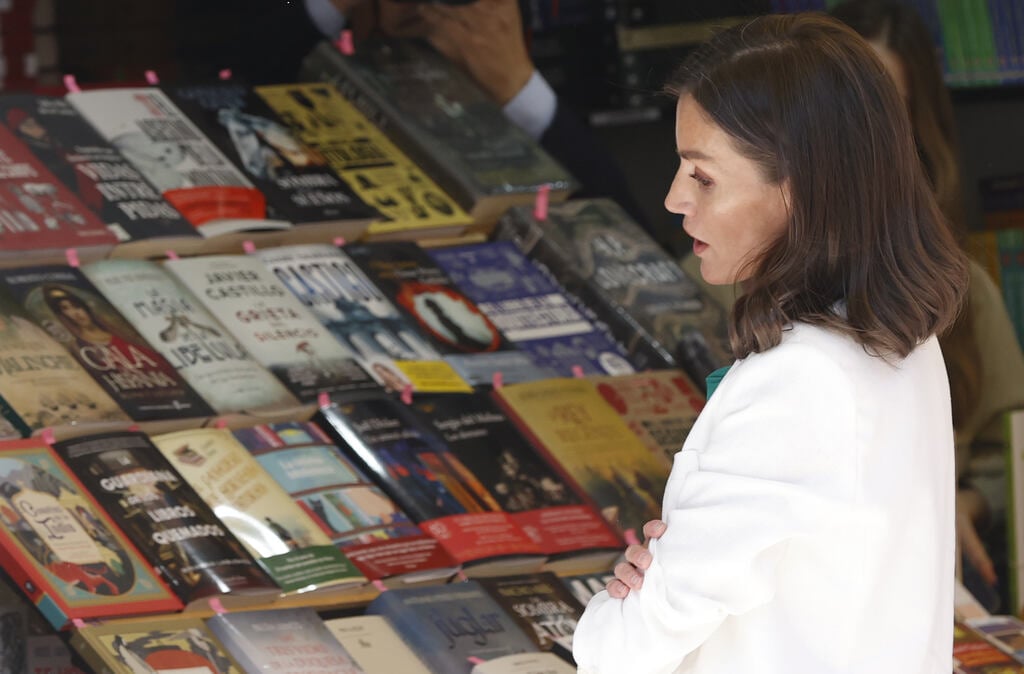 Feria del Libro de Madrid 2025: fechas, autores top y lo que no te puedes perder