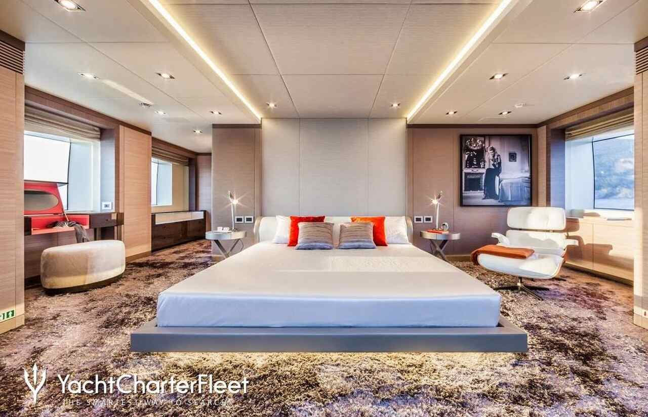 yate decoracion armani