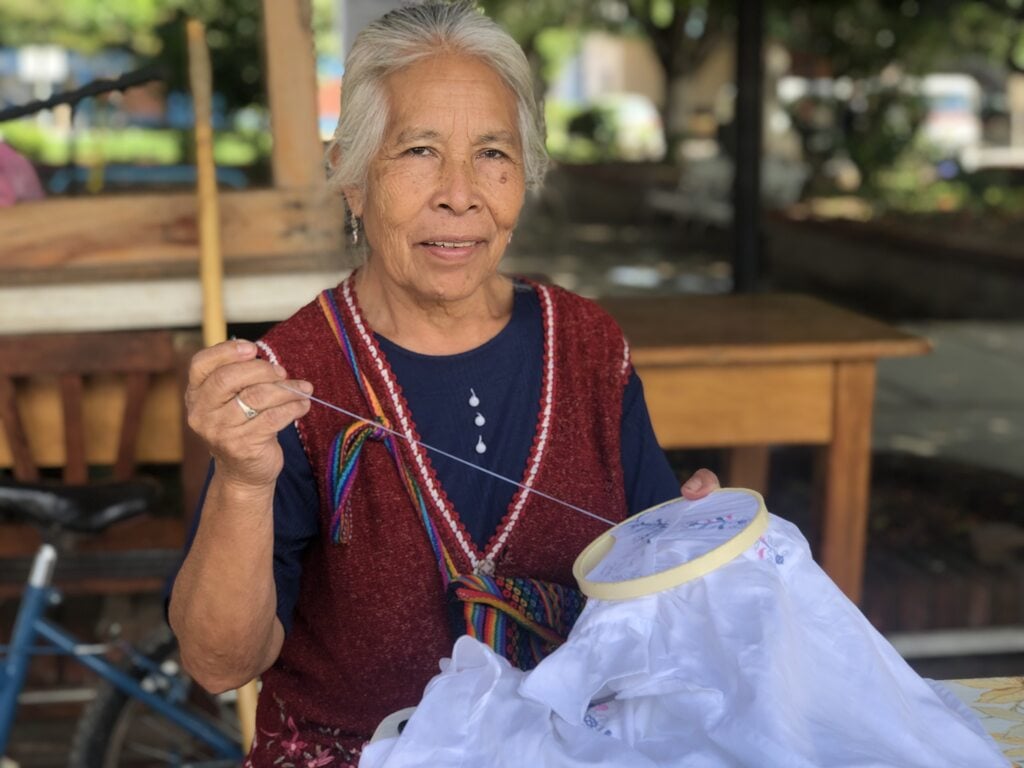 Huipiles, vestidos de playa