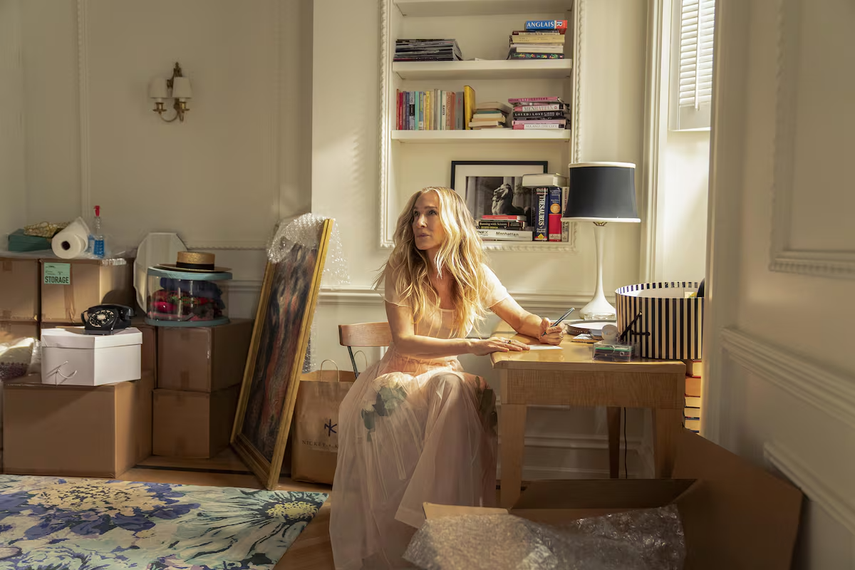 Carrie en el primer capítulo de And Just Like That