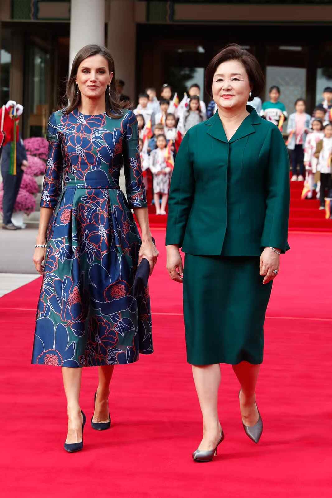 La Reina Letizia en Corea del Sur de Carolina Herrera